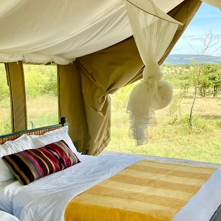 Hotel Kambu Mara Camp à Sekenani Extérieur photo