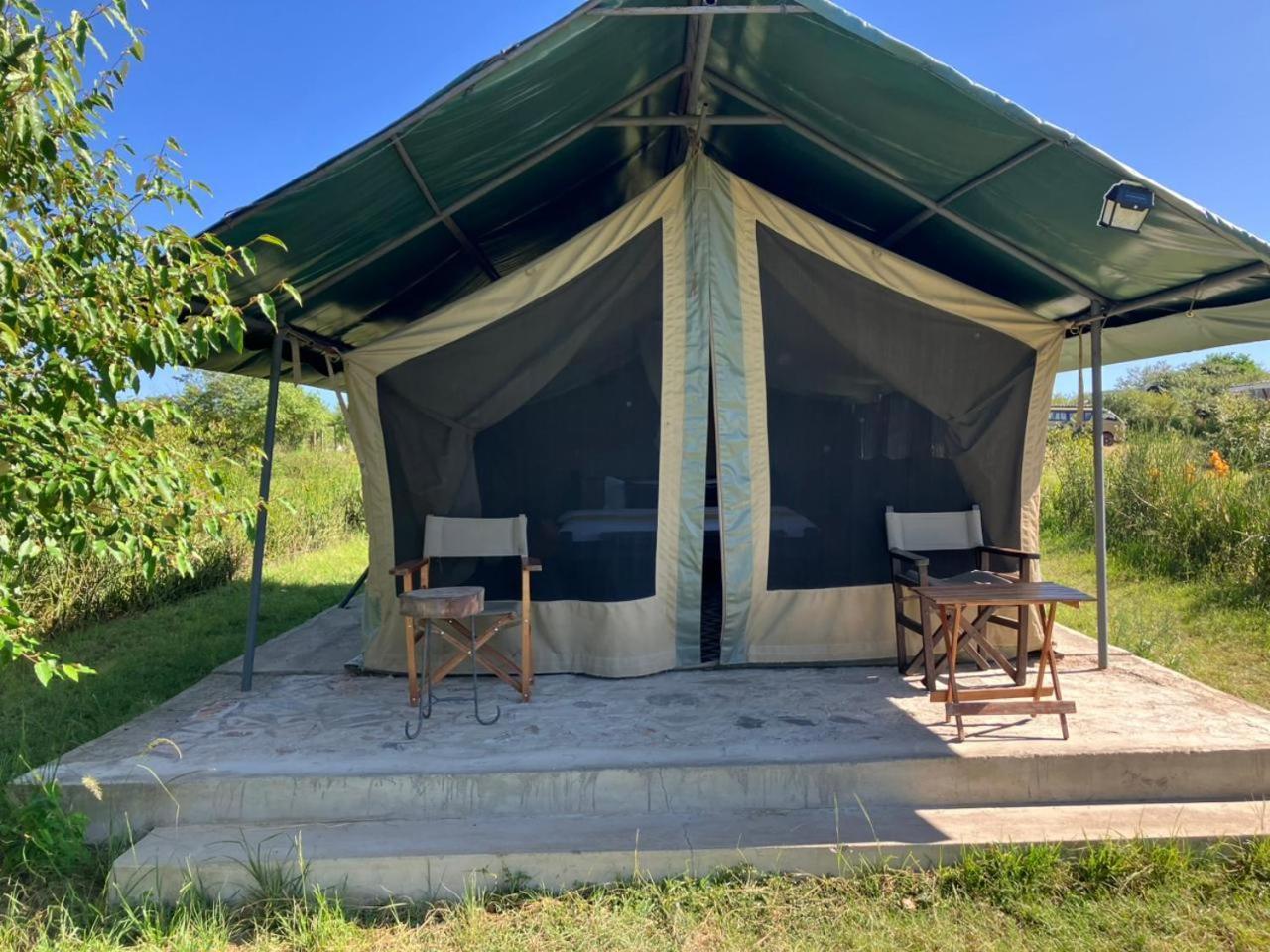 Hotel Kambu Mara Camp à Sekenani Extérieur photo